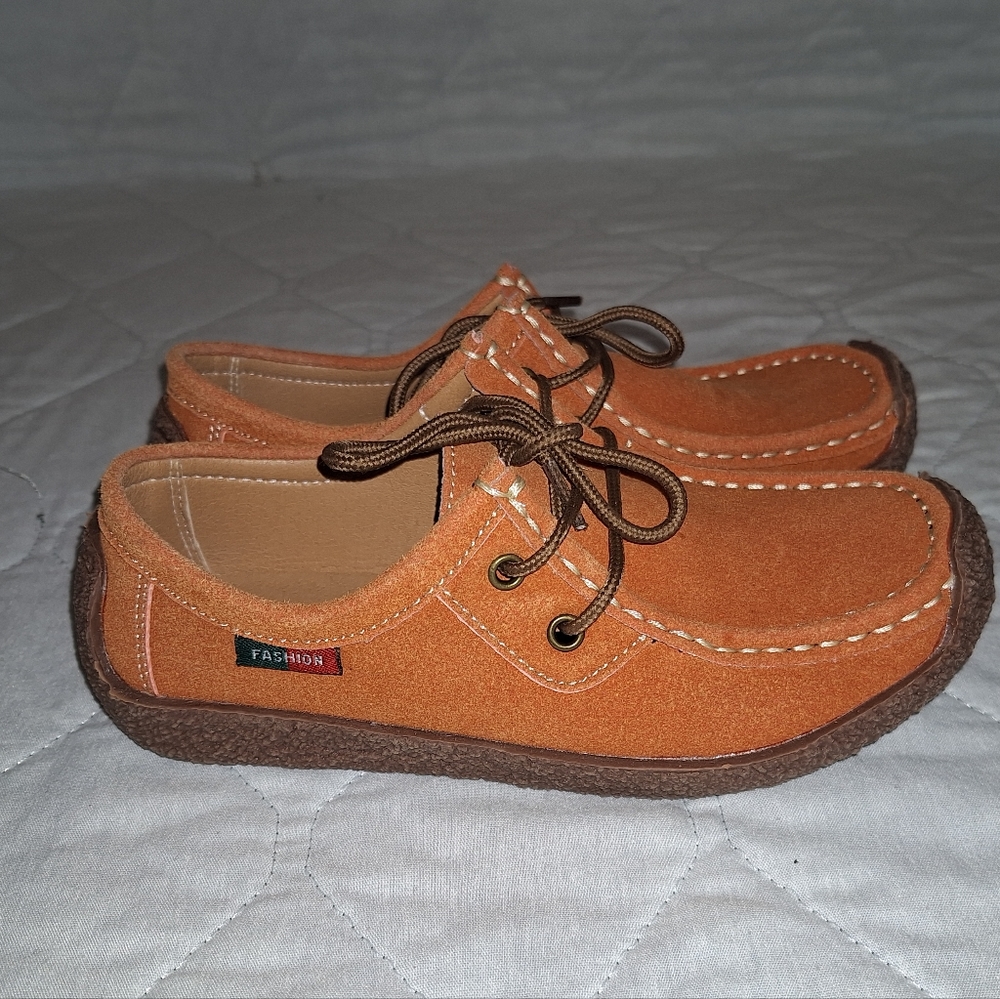 Women's / Teens Fashion Shoe'/ Marcuson's. Size 5 Copper Color Hard Soles